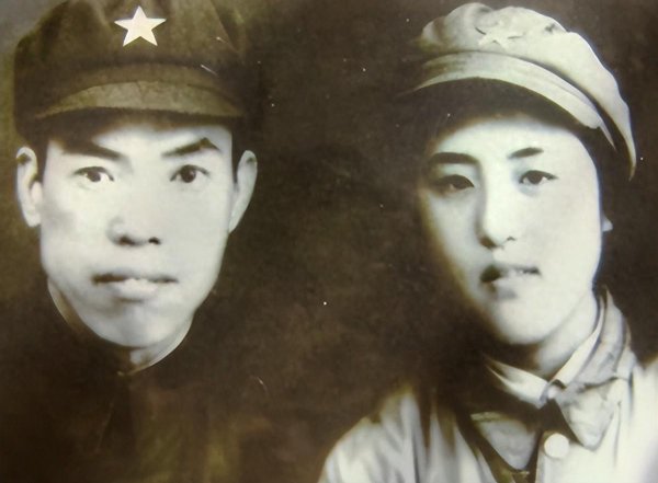 易资配 1973年，任桂兰寻求总政主任李德生帮助：梁兴初在哪，我就在哪